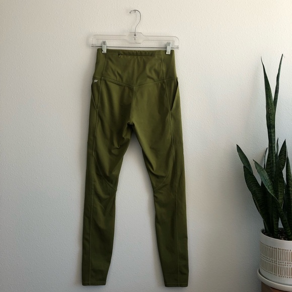 Green Fabletics leggings - Picture 2 of 4